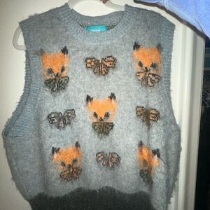 Zara Gray Crew Neck Sweater with Orange Fox and Butterfly Design